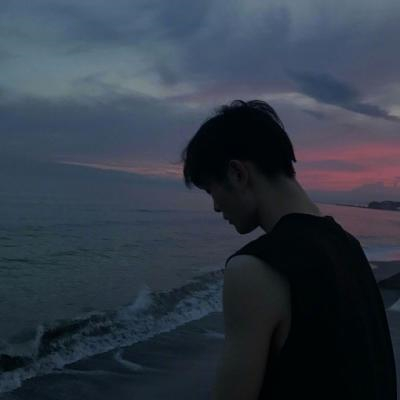 主動(dòng)提分手的男人人品，主動(dòng)提分手的男人會(huì)難過(guò)的嗎