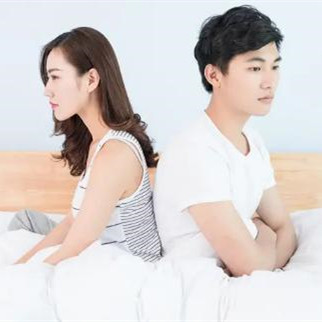 夫妻冷戰(zhàn)男人和女人有什么不同，高情商女人如何應(yīng)對(duì)老公的冷戰(zhàn)