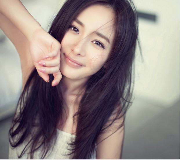 明明化妝步驟都一樣，憑什么她就能美到發(fā)光？