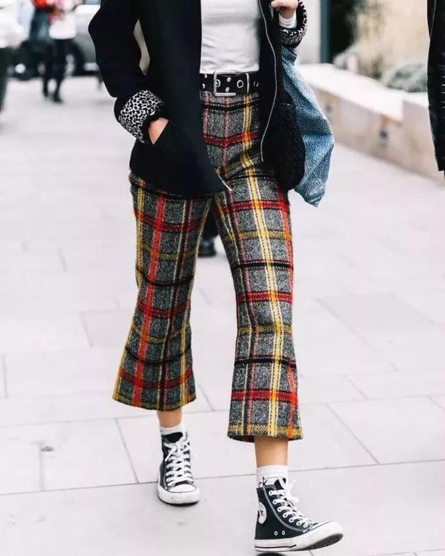穿衣搭配：冬天襪子露著穿才更好看！真是美麗凍人?。? height=