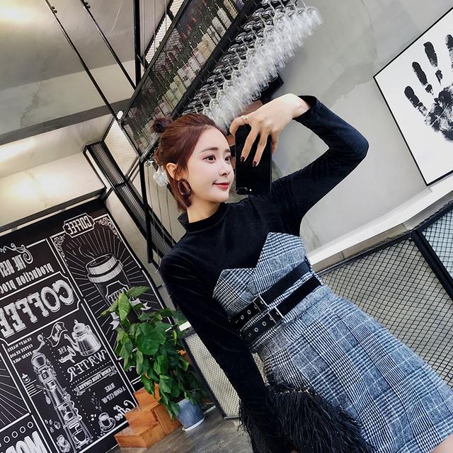 超個性衣服，時髦又不失韻味，女人味十足，讓你盡顯年輕的風采