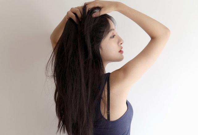 女人長期披頭發(fā)的壞處，喜歡留長發(fā)的女孩是什么性格