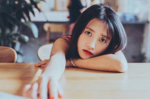 男生抱女生的7個技巧，男生和女生在一起多久適合擁抱