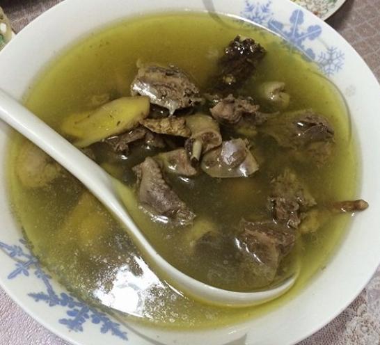鴨肉是濕氣重的食物嗎，鴨肉與什么搭配補(bǔ)氣血