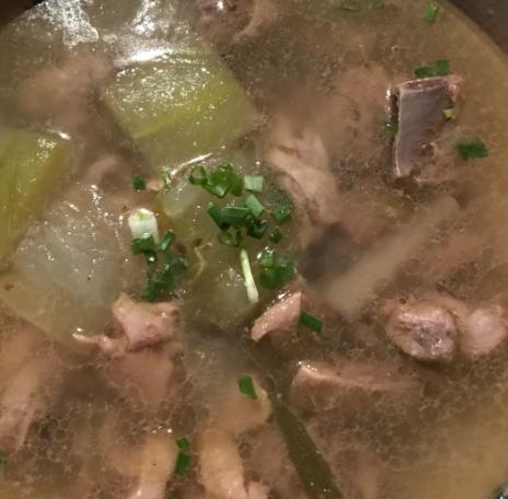 鴨肉是濕氣重的食物嗎，鴨肉與什么搭配補(bǔ)氣血