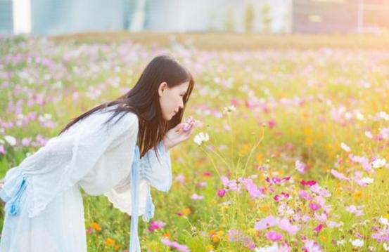 懂得提低頭的女人命越好，為什么懂得低頭的女人命越好