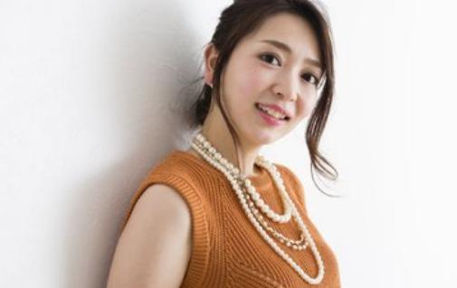 中年妻子這樣做是不被接受的，中年夫妻這樣的行為是不可行的
